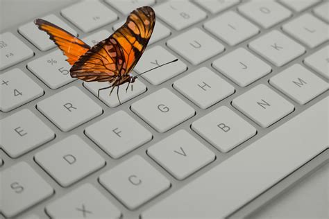 Class-Action Suit Filed against Apple for MacBook Butterfly Keyboards ...