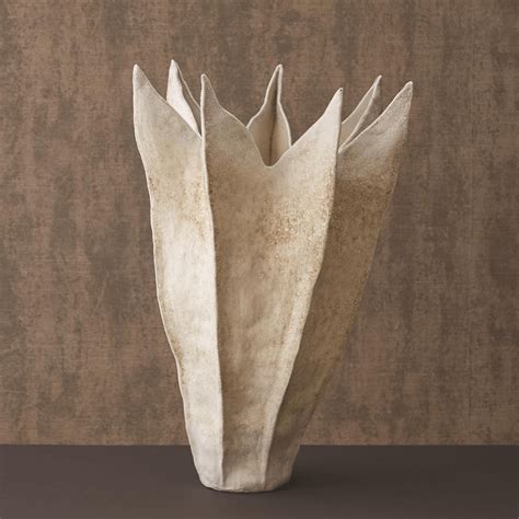 Amaryllis Vase – Christopher Collection