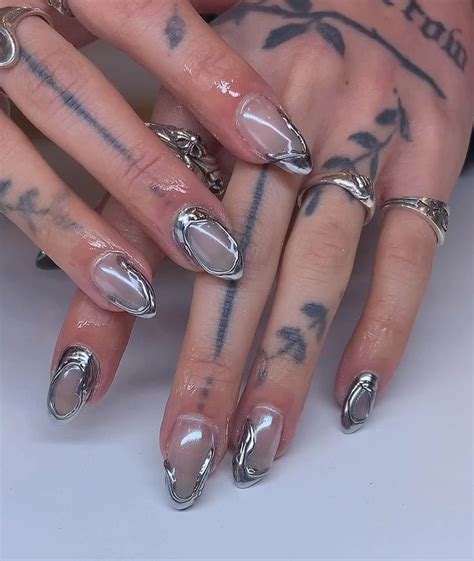 30 Cool Chrome Nails to Inspire You Metallic Nails Design, Silver Nail Designs, Chrome Nails ...