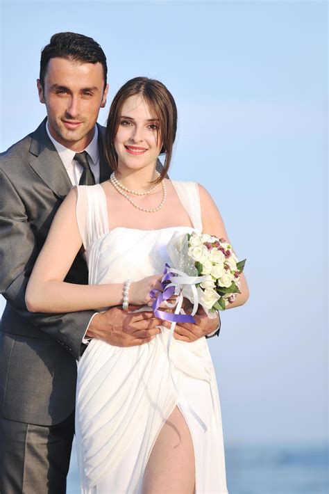 romantic beach wedding at sunset 12656967 Stock Photo at Vecteezy