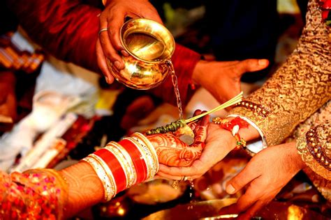 Get a Closer Look at the Royal Marwari Wedding Traditions