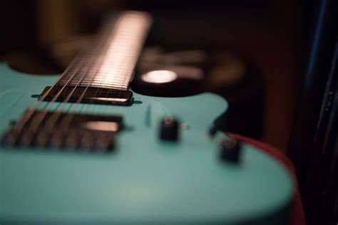 The 10 Best Guitars For Shredding & Playing Fast | Guitaarr