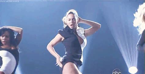 Beyoncé's Absolute Best Dance Moves - Barnorama