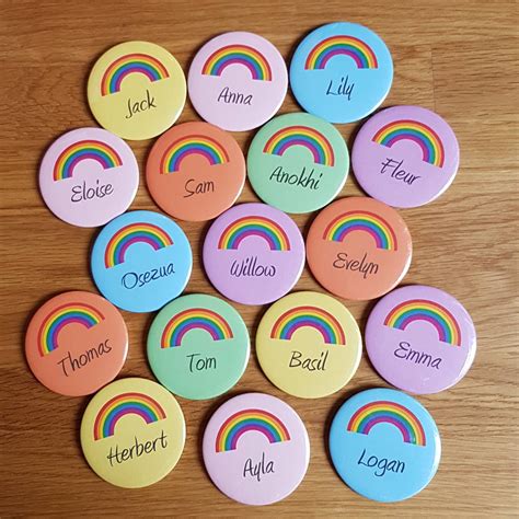 Custom badges Personalised childrens badges kids party | Etsy