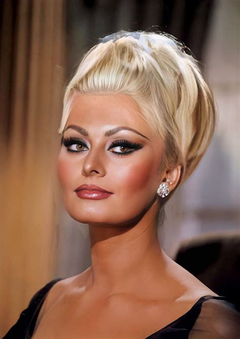 Sofia Loren, Beautiful Women Pictures, Most Beautiful Women, 80s Eye Makeup, Pulp Fiction ...