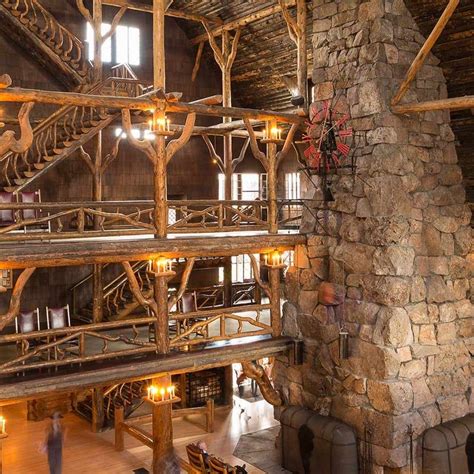 8 best historic hotels in yellowstone country – Artofit