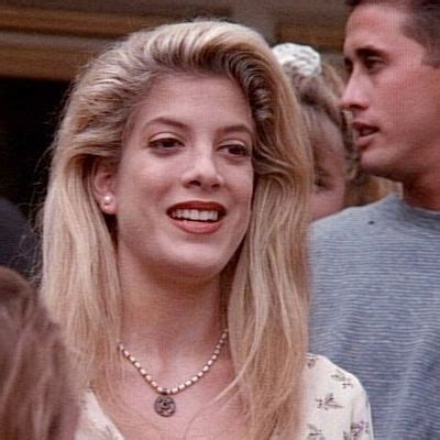 Tori Spelling on the 20th Anniversary of 90210s Donna Martin Graduates Episode