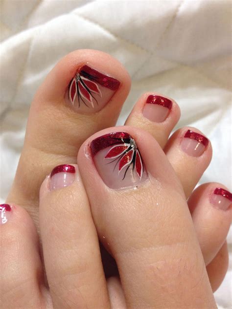 French Tip Toe Nails With Design - template