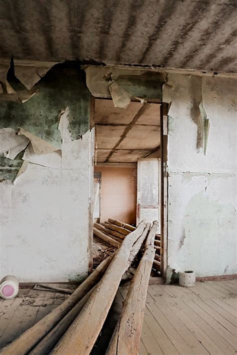 Dilapidated Interior of Dr. Jones House Stock Photo - Image of rural, ruin: 103784686