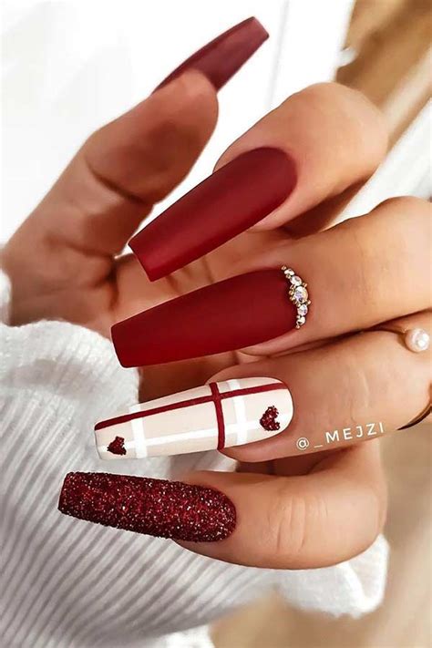 23 Beautiful Ways to Rock Red Coffin Nails – StayGlam