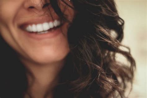 Mouth Corner Dimples - Causes, How Common, How to Get - HowChimp