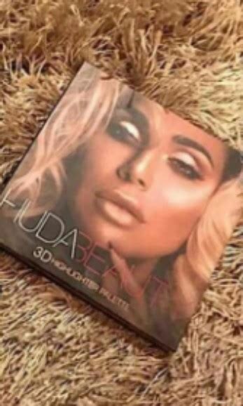 HUDA BEAUTY Highlighter 3D, Beauty & Personal Care, Face, Makeup on Carousell