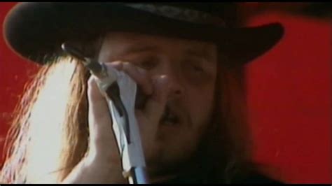 Lynyrd Skynyrd - Gimme Three Steps - YouTube