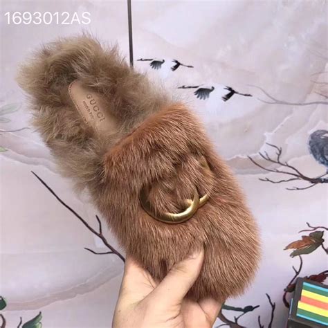 Gucci woman full fur slippers | Cute shoes, Slippers, I love winter