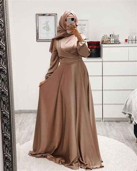 Best Looks Outfit Ideas For Celebrating Eid al-Fitr 2021 | Islamic ...