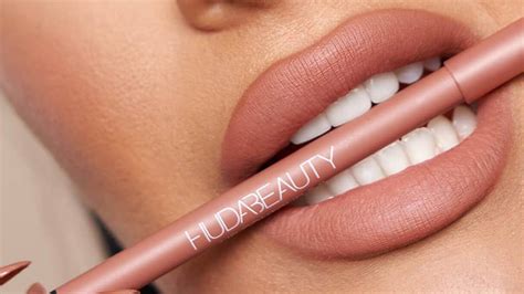 21 Best Lip Liners To Add Depth & Definition To Your Pout | Glamour UK