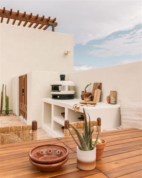 Outdoor Mediterranean Inspired Kitchen - New Darlings