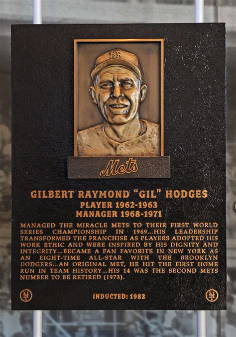 Gil Hodges Mets Hall of Fame Plaque - Mets History