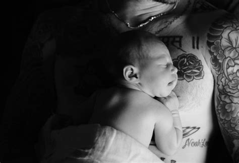 First photo of Pop singer Adam Levine's newborn daughter 'Dusty Rose'