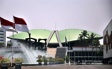 IMPARSIALITAS PIMPINAN DPR – Indonesian Parliamentary Center