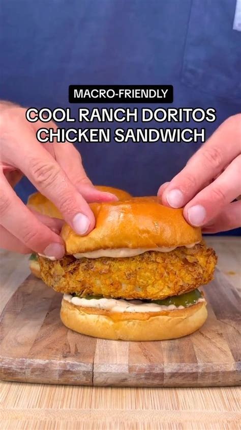 Cool Ranch Doritos Chicken Sandwich🥪 [Video] | Recepten