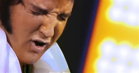 An Emotional Elvis Presley Sings "Unchained Melody" For The Last Time