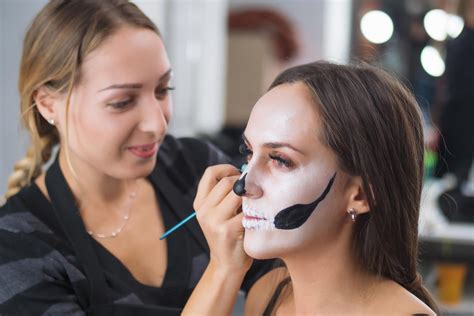 The 10 Best Halloween Makeup Artists Near Me (Free Quotes)