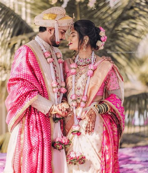 Adorable Marathi Couple Portraits That We Absolutely Love - ShaadiWish