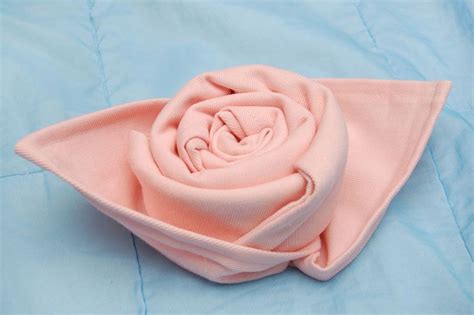 How to Make a Rose out of a Cloth Napkin: 8 Steps (with Pictures) | Napkin folding, Napkin rose ...