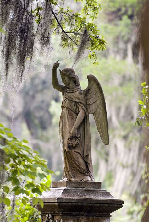 Weekend Trip Guide: The Coolest Things to See and Do in Savannah | Angel statues, Angel ...