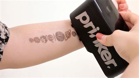 This Temporary Tattoo Ink Prints Color on Your Skin