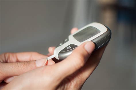 How to Use a Glucometer for Blood Sugar Monitoring