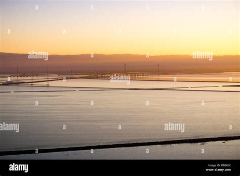 Views of the San Francisco bay and Dumbarton bridge at sunset, Coyote ...