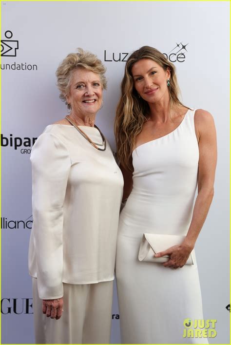 Gisele Bundchen Makes Rare Appearance with Twin Sister Patricia at Luz ...