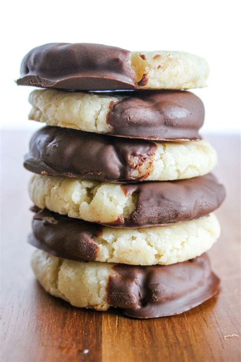 Easy to Make Almond Shortbread Cookies Recipe