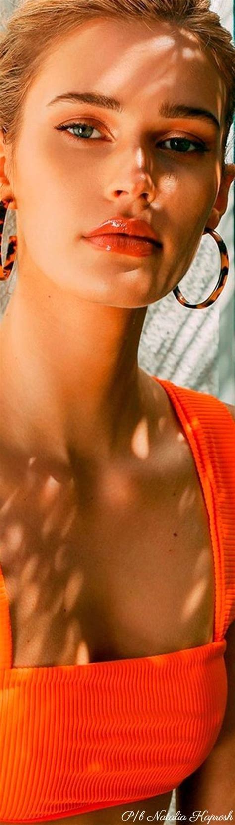 Pin by queen zone on Beautiful lips | Orange fashion, Shades of orange, Beautiful lips