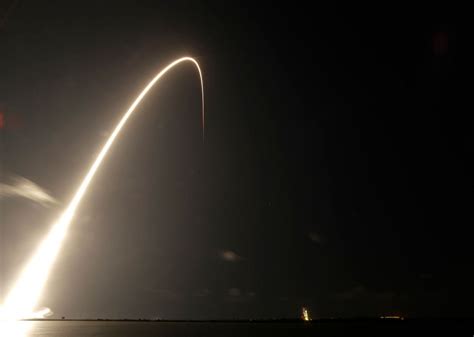 SpaceX launches 60 little satellites, 1st of thousands