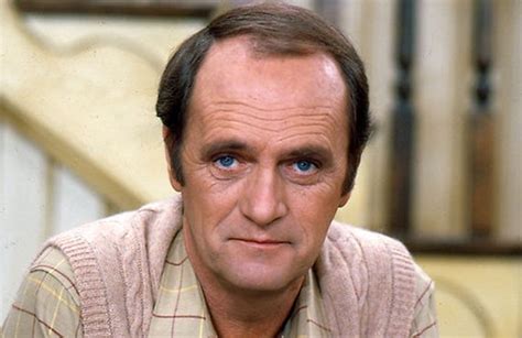 Why Bob Newhart's iconic Newhart finale is so memorable / The Bear isn't a comedy / Long waits ...