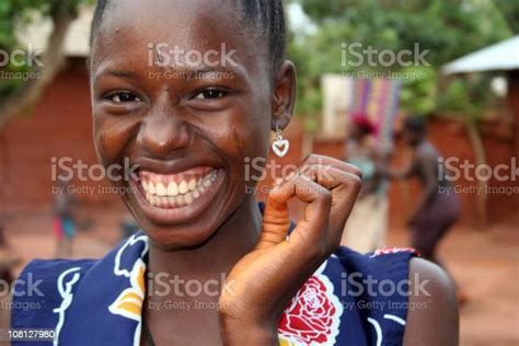 Smiling African Girl Stock Photo - Download Image Now - Benin, Africa, Scar - iStock