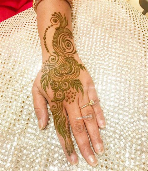 Latest Simple Arabic Mehndi Designs for Back Hand 2024 - K4 Fashion