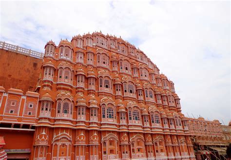 Top 5 Must-Visit Places in Jaipur: A Guide to the Pink City