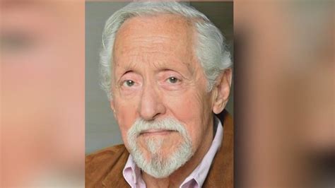 Well-known Chicago actor Mike Nussbaum dies at 99 | FOX 32 Chicago