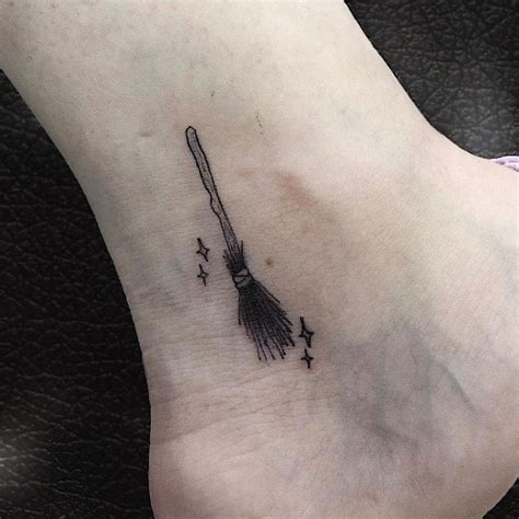 Witch's broom tattoo | Tattoos, Leaf tattoos, Maple leaf tattoo