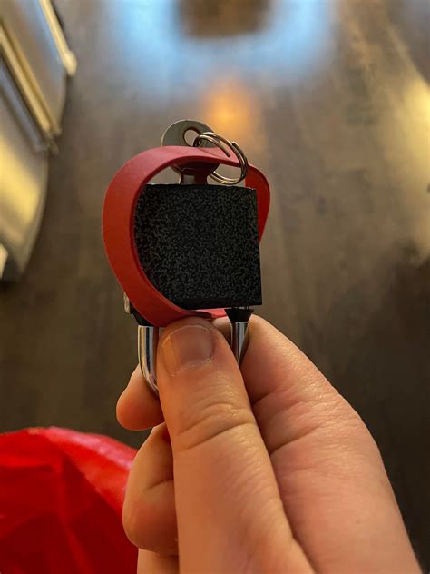 Never lose your padlock key. Great for gym lockers etc. 🔐 : r/lifehacks