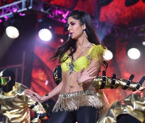 Katrina Kaif Performance At IIFA Awards 2017 Photos - FilmiBeat