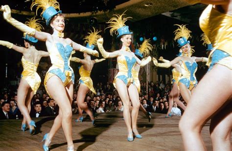 Moulin Rouge: Vintage Color Photos of a Legendary Cabaret's Dancers ...