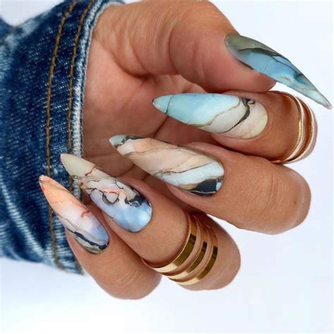 21 Mesmerizing Marble Nail Design For All Nail Shapes