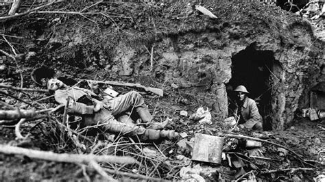 Haunting Photos of WWI Soldiers at the Battle of the Somme | HISTORY Channel