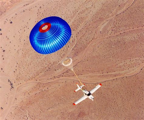 Pilot Uses Airplane Parachute After Engine Quits Over Bahamas | WIRED