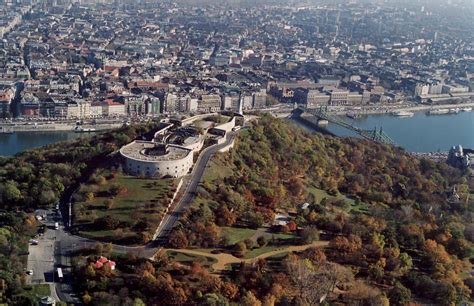 Gellért Hill - Wikipedia